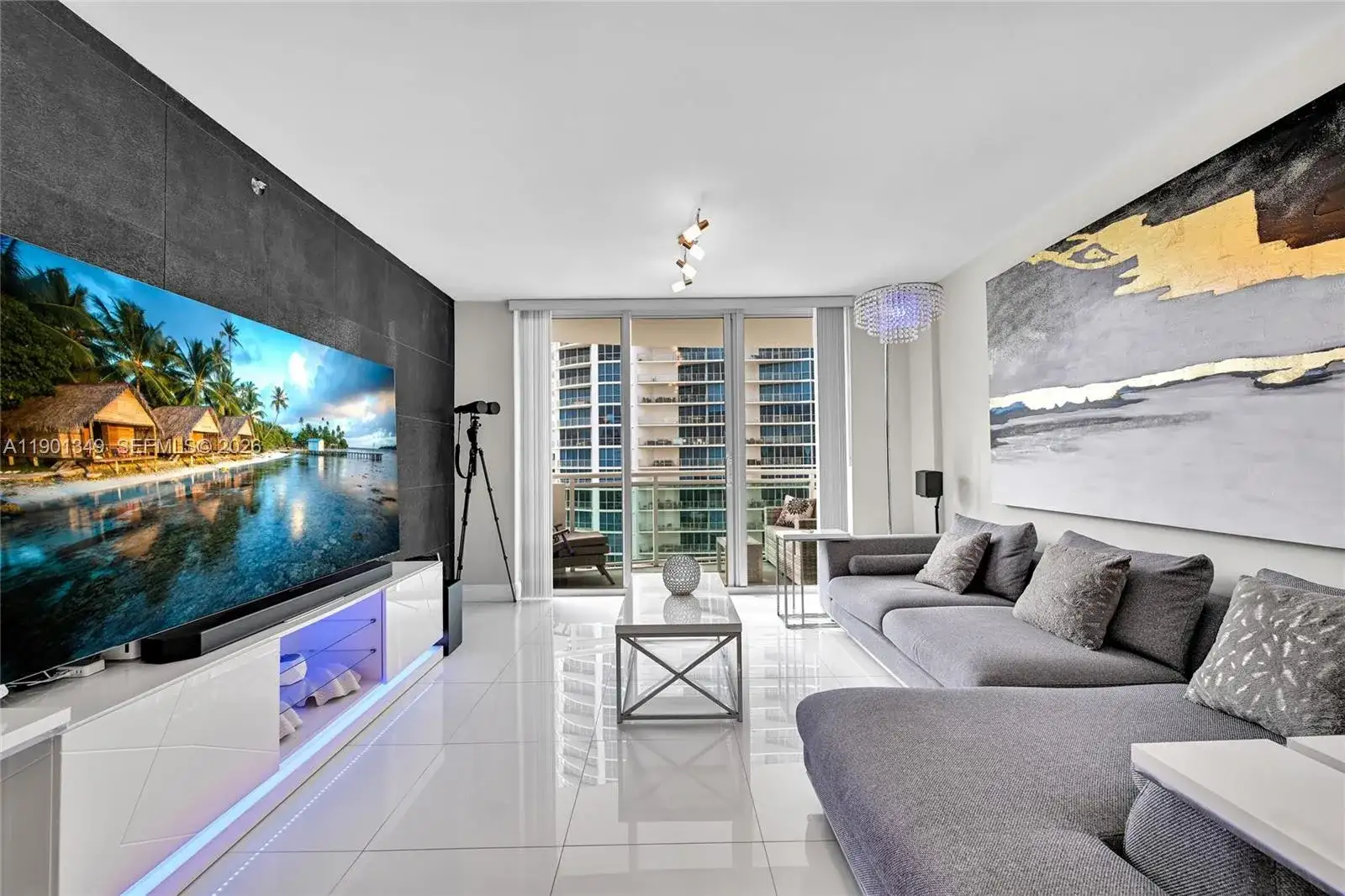 3001 S Ocean Dr # 1513, Hollywood FL 33019 photo 2
