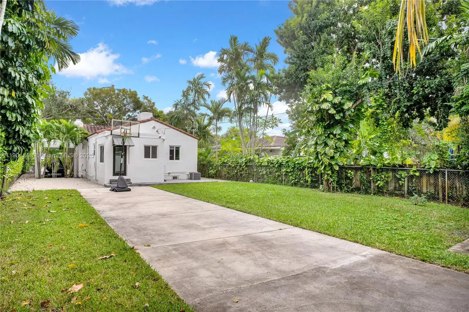10070 N Miami Ave, Miami Shores FL 33150 photo 5