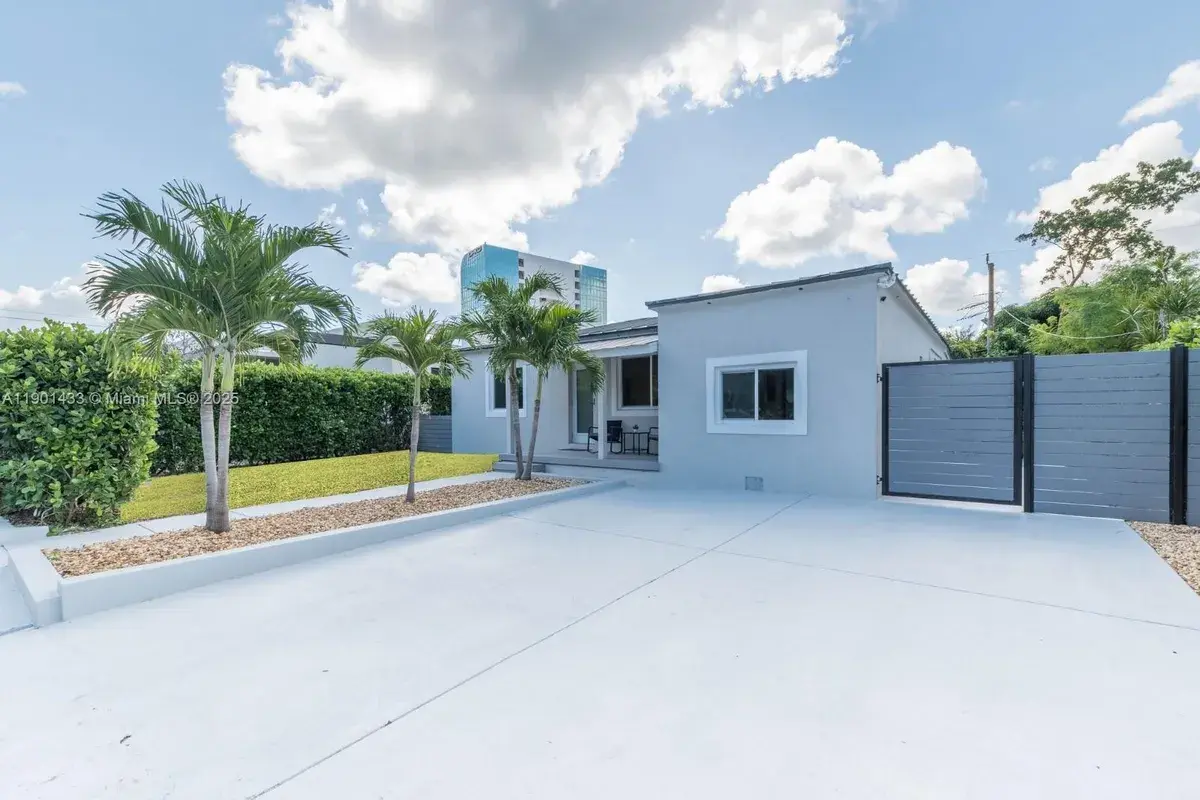 260 NE 46th St, Miami FL 33137