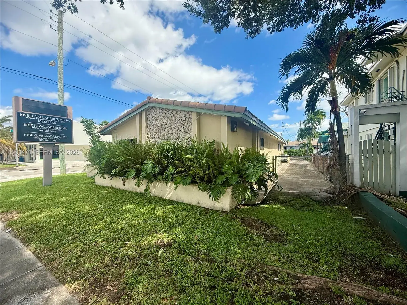 2660 SW 3rd St, Miami FL 33135