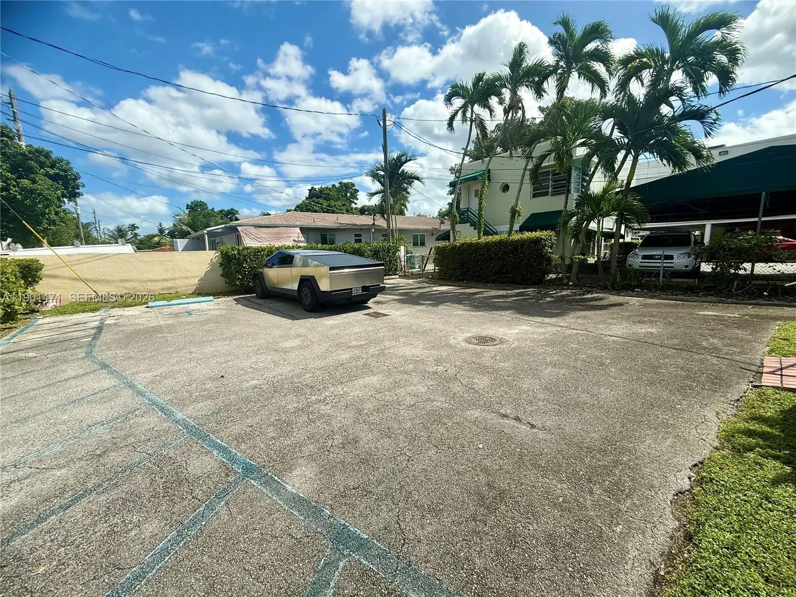 2660 SW 3rd St, Miami FL 33135