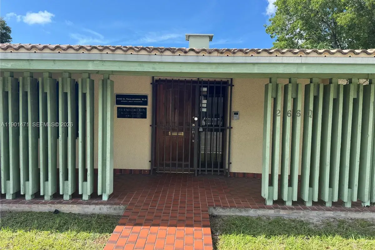 2660 SW 3rd St, Miami FL 33135