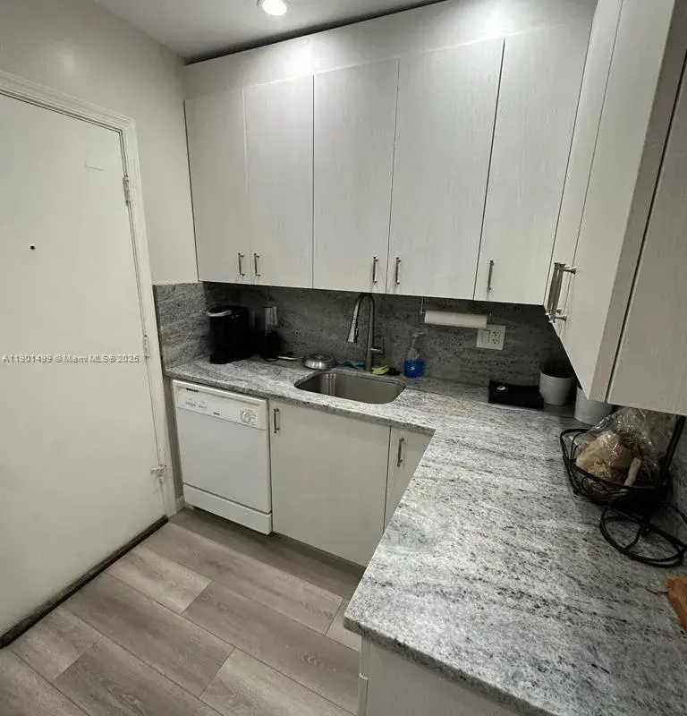 6600 NE 22nd Way # 2322, Fort Lauderdale FL 33308