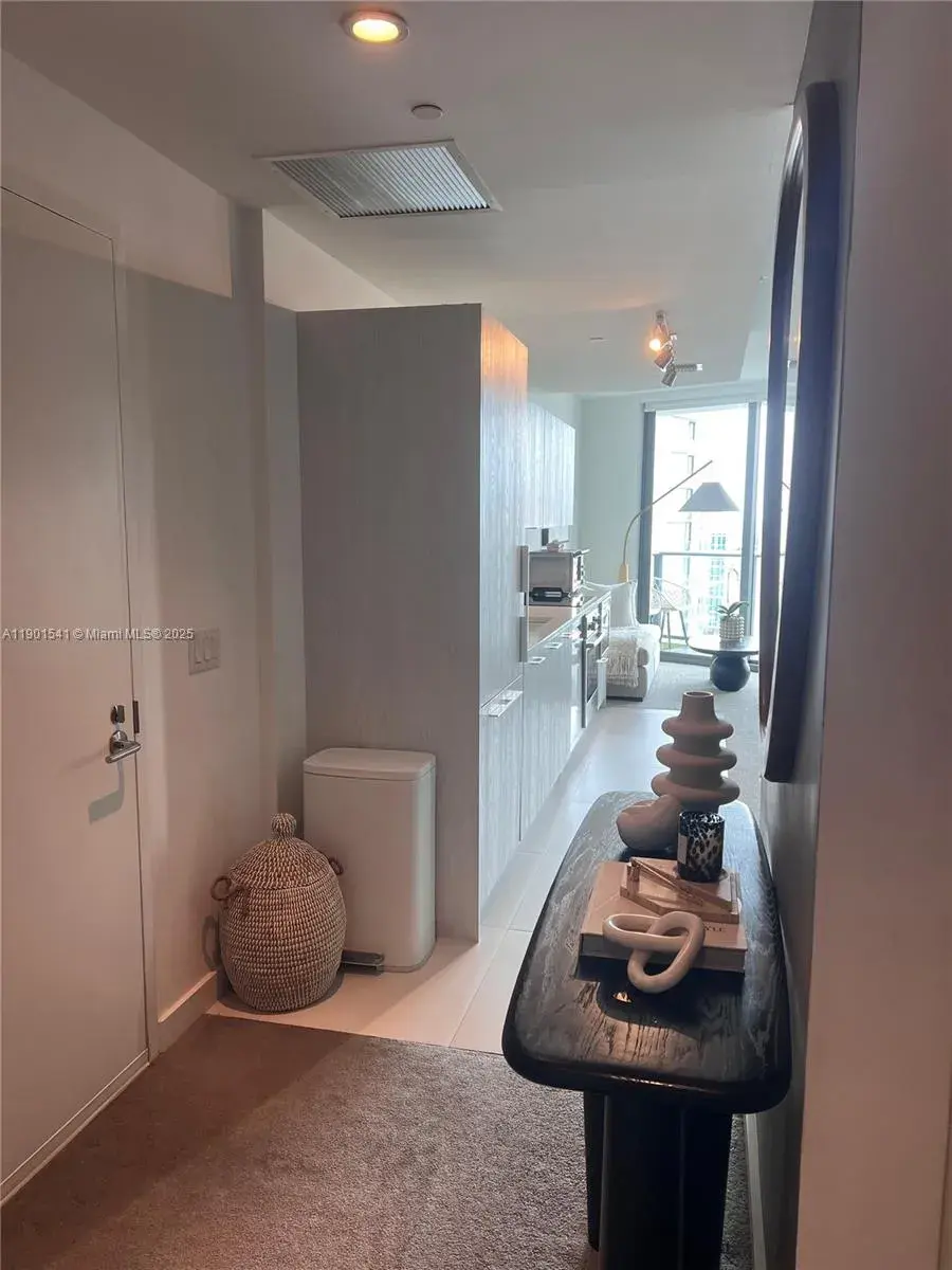 501 NE 31st St # 2107, Miami FL 33137