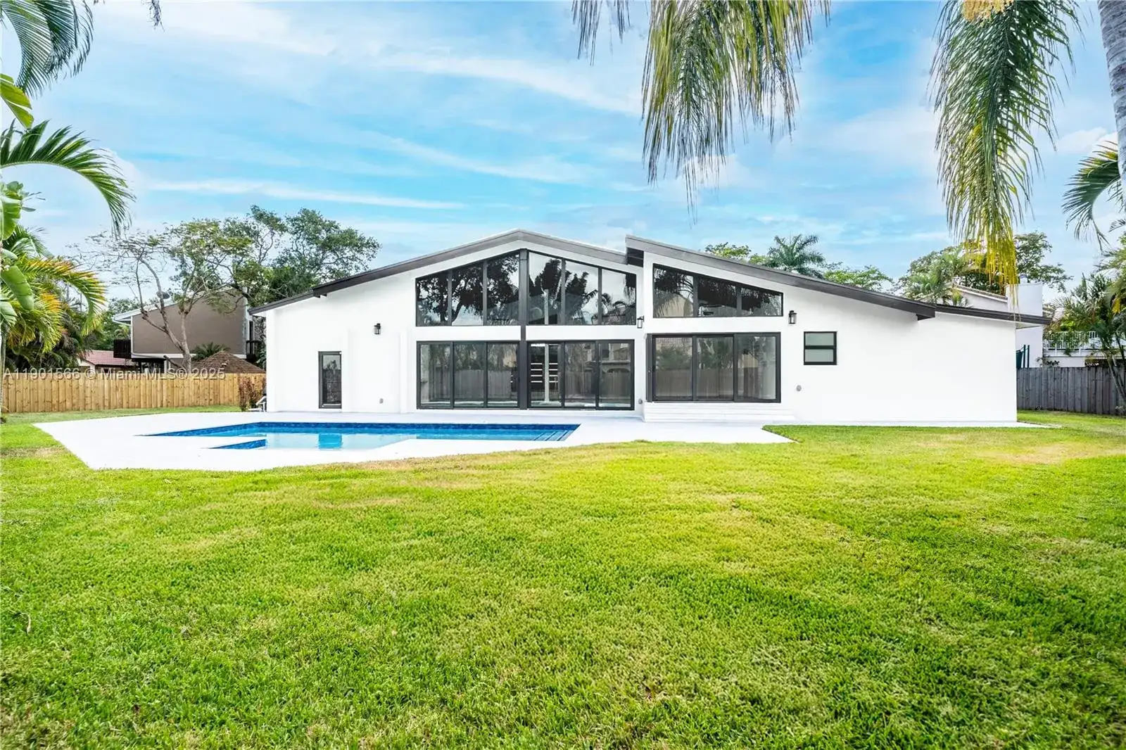 842 W Coco Plum Cir, Plantation FL 33324 photo 3