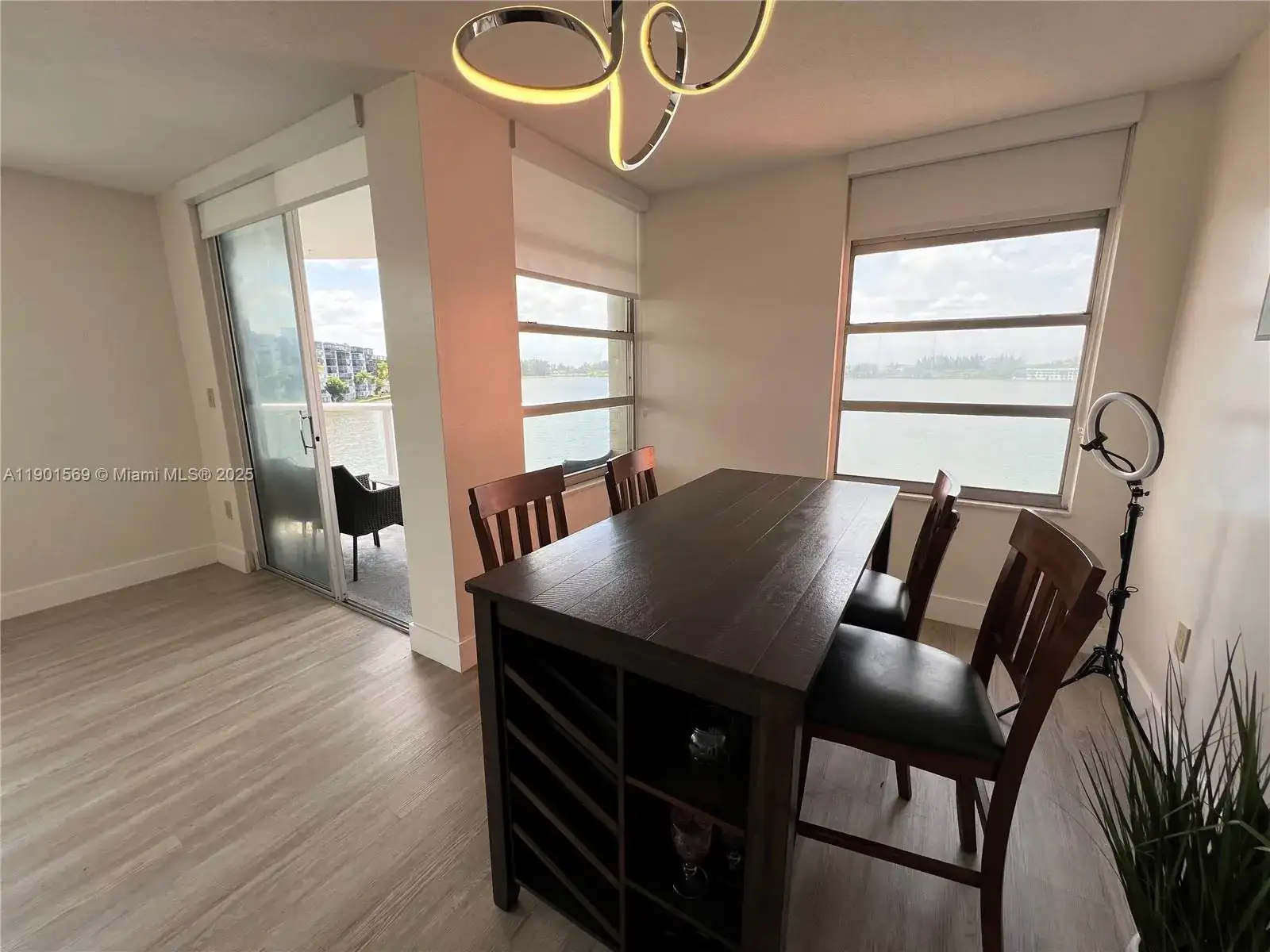 1301 NE Miami Gardens Dr # 405W, Miami FL 33179 photo 5