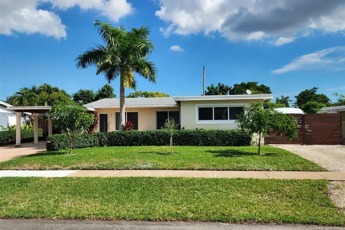 2140 SW 36th Ave, Fort Lauderdale FL 33312