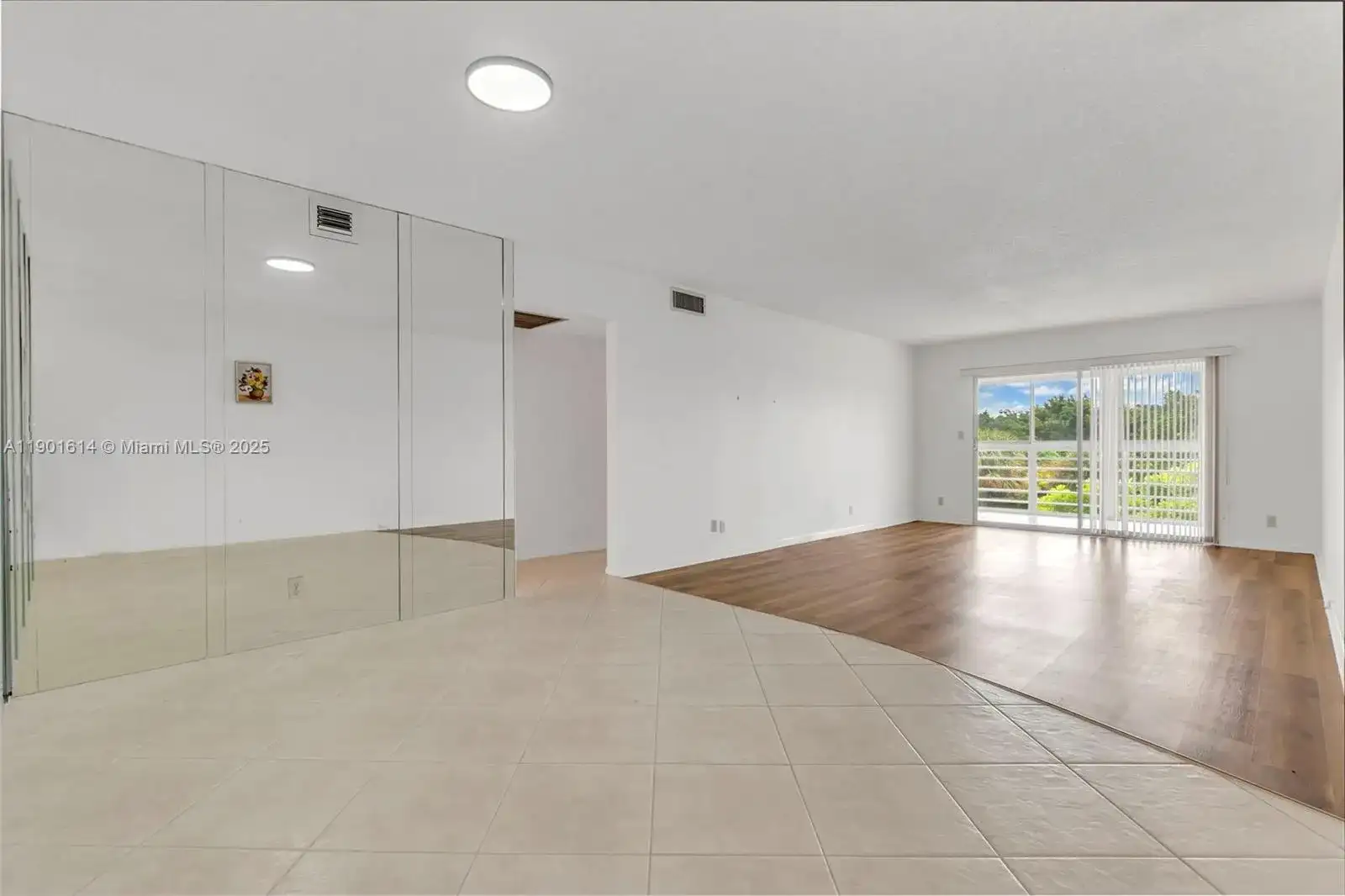 2504 Antigua Ter # L4, Coconut Creek FL 33066 photo 2