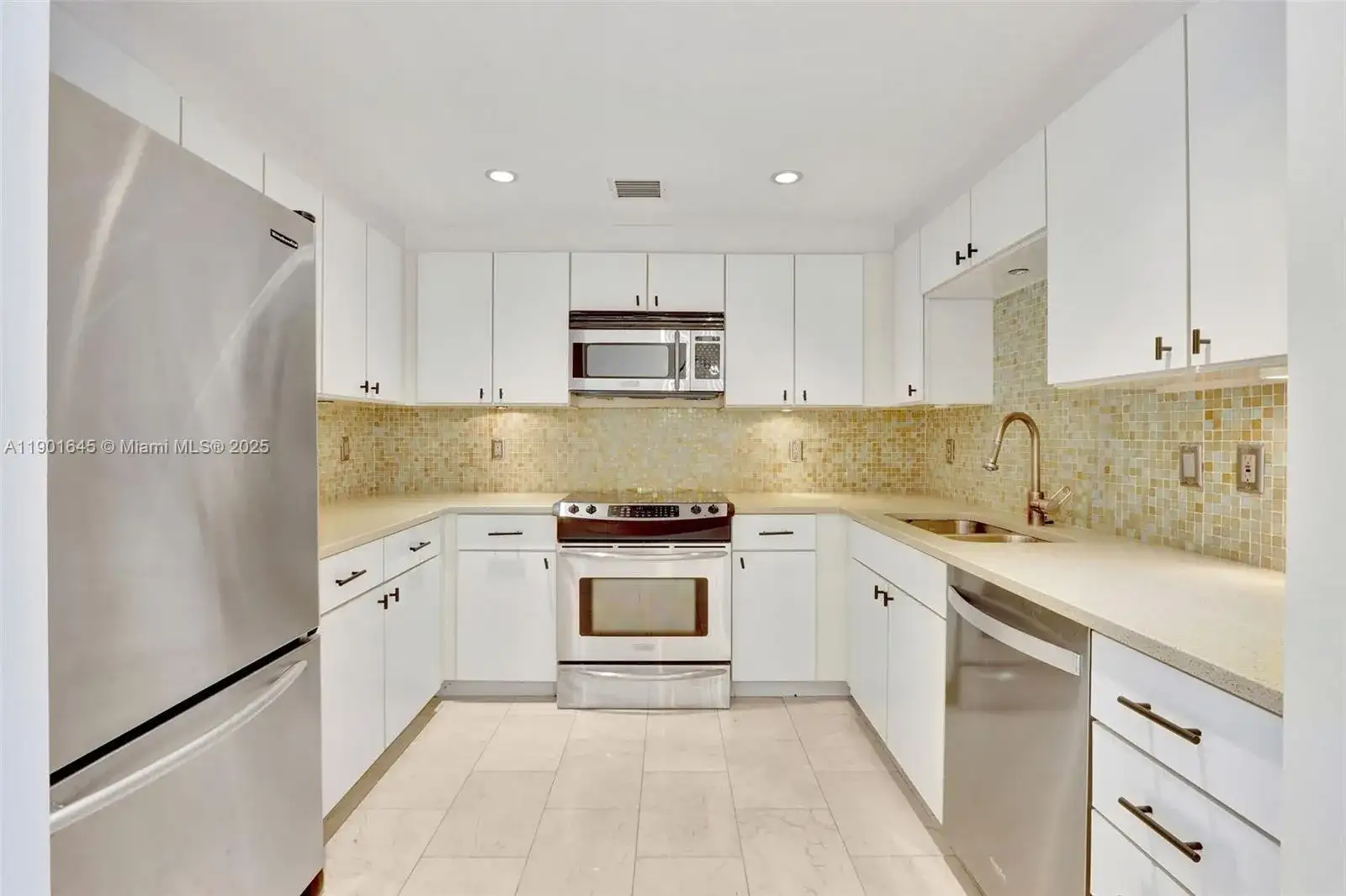 1250 S Miami Ave # 2206, Miami FL 33130 photo 2