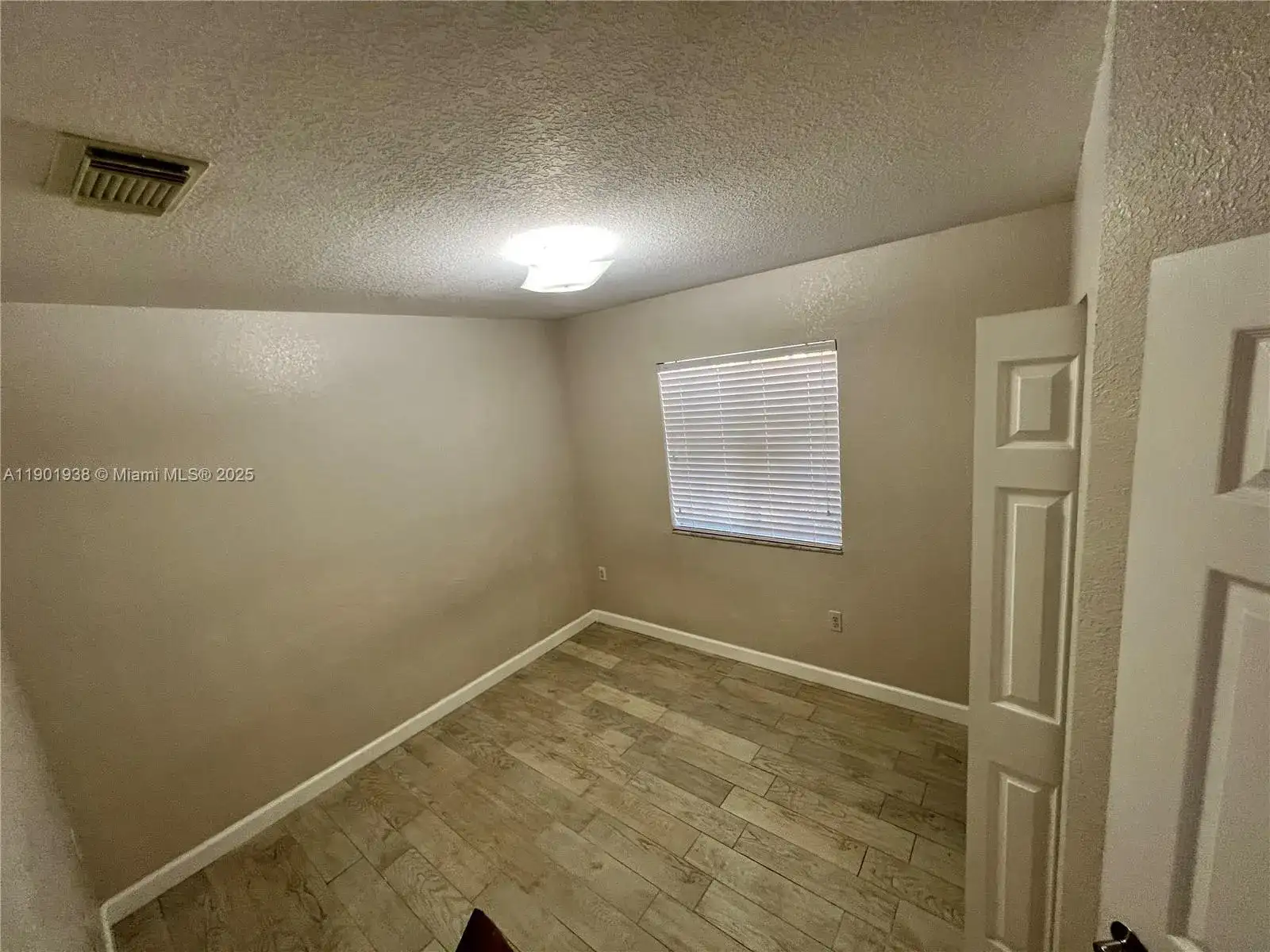 10644 NW 87th Ct # 10644, Hialeah Gardens FL 33018 photo 5