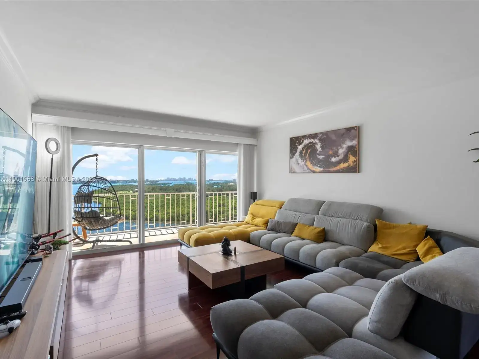 500 Bayview Dr # 1722, Sunny Isles Beach FL 33160 photo 5