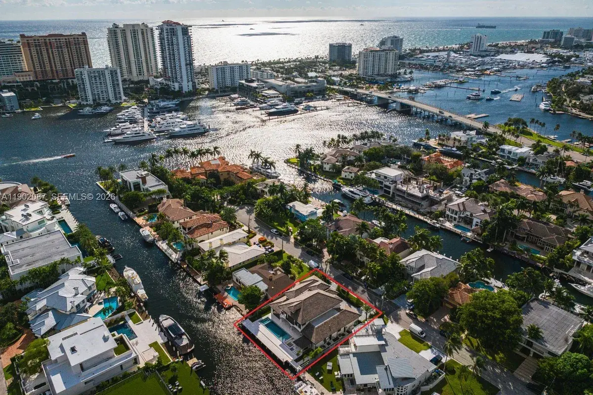 2605 Castilla Isle, Fort Lauderdale FL 33301