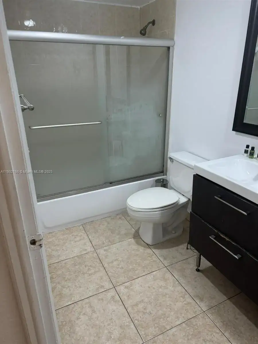19370 Collins Ave # 206, Sunny Isles Beach FL 33160 photo 5