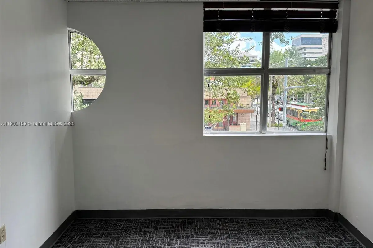 220 Miracle Mile, Coral Gables FL 33134