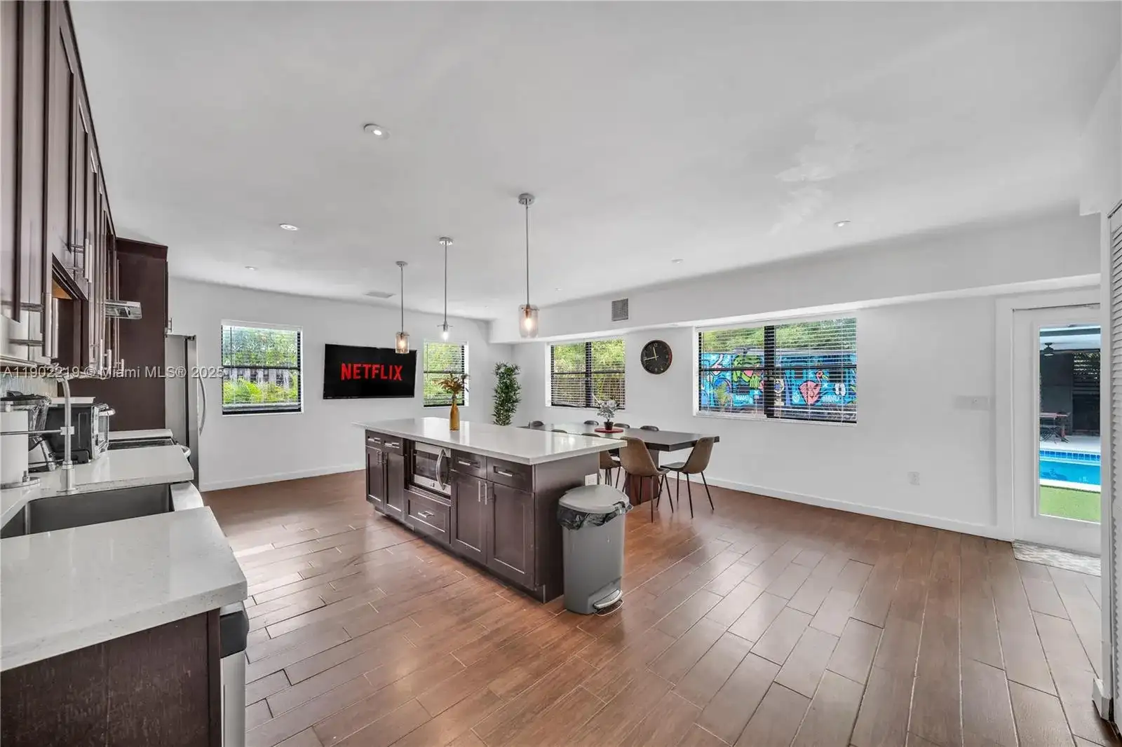 710 NE 141st St, North Miami FL 33161 photo 5