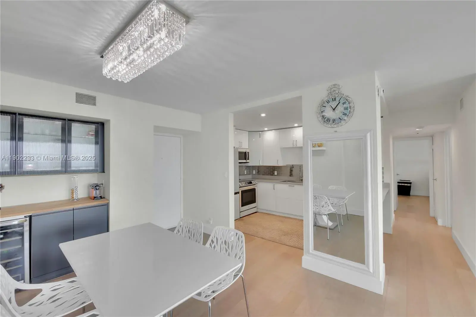 100 Bayview Dr # 1008, Sunny Isles Beach FL 33160