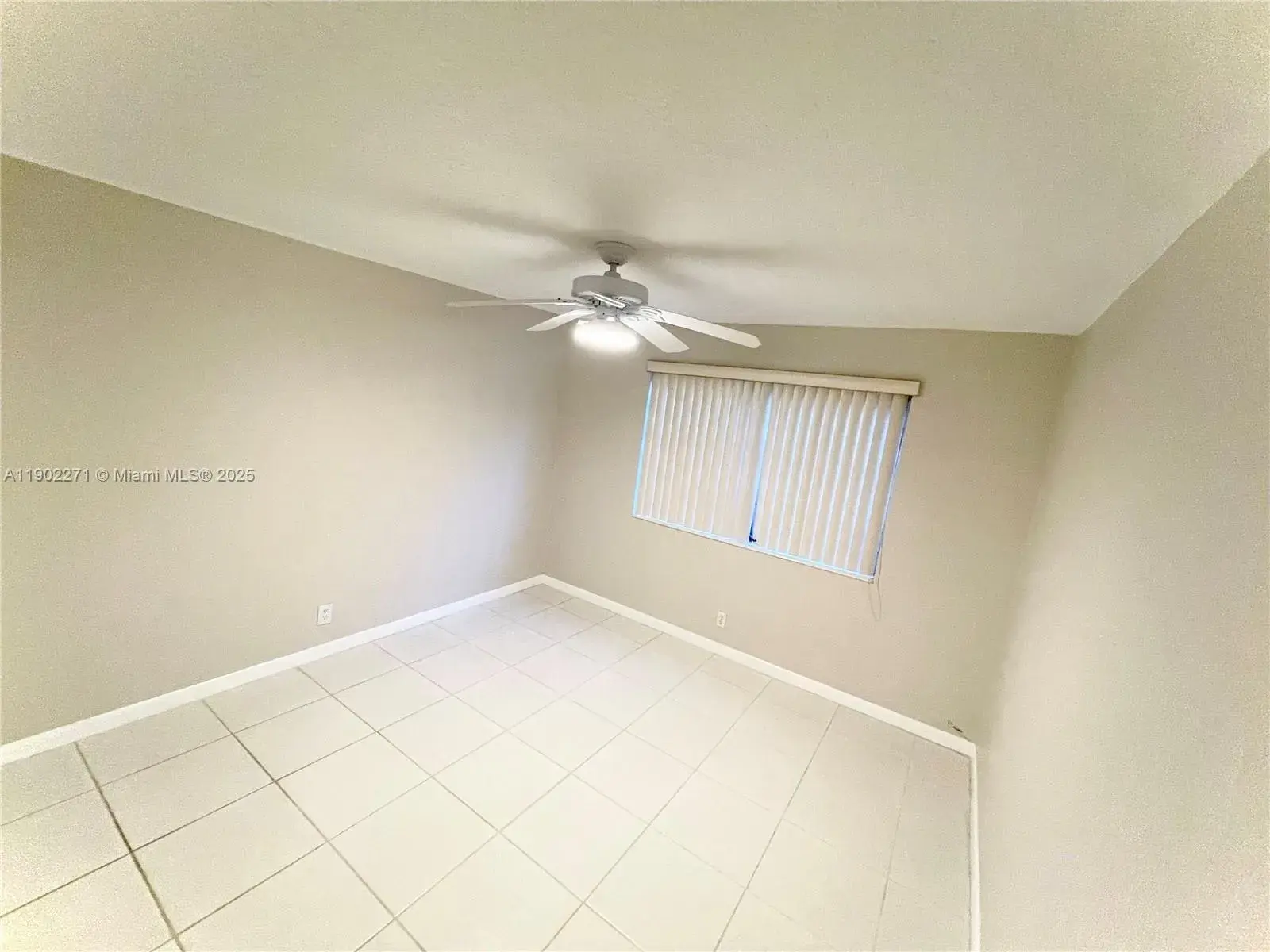 2175 NE 56th St # 105, Fort Lauderdale FL 33308