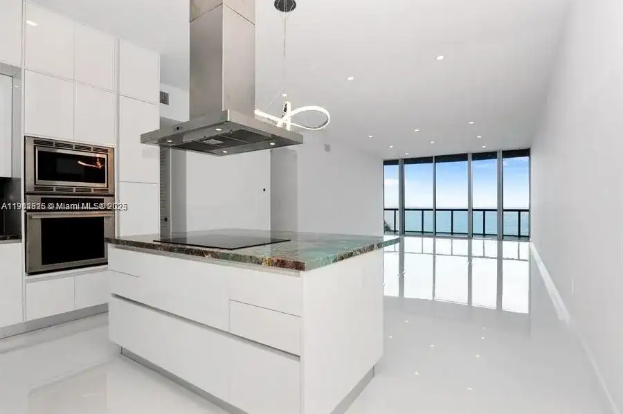 6799 Collins Ave # 404, Miami Beach FL 33141 photo 3
