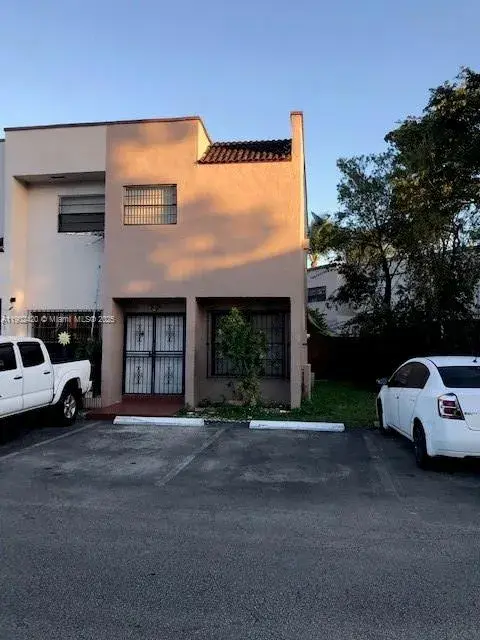 221 NW 109th Ave # 221, Miami FL 33172
