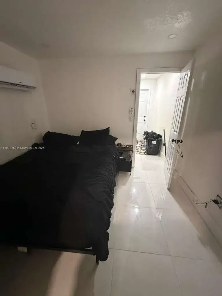511 NW 133rd St, North Miami FL 33168 photo 3