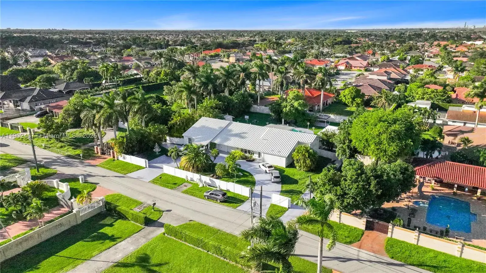 13921 SW 30th St, Miami FL 33175 photo 3