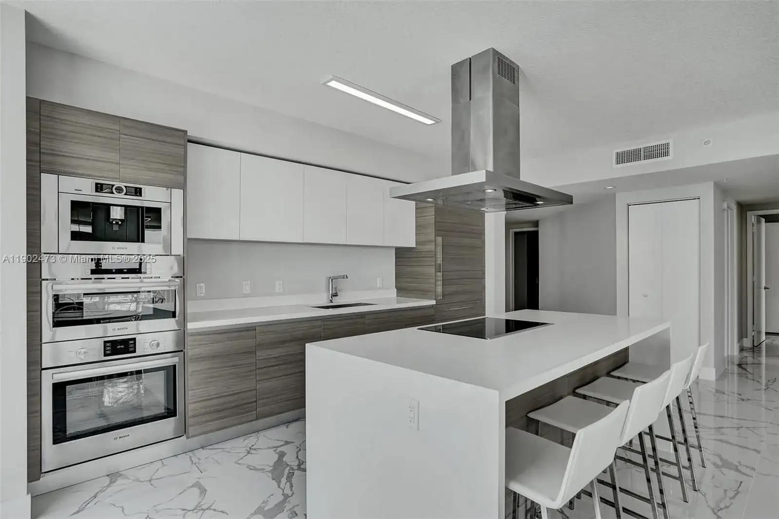 330 Sunny Isles Blvd # 2207, Sunny Isles Beach FL 33160 photo 4