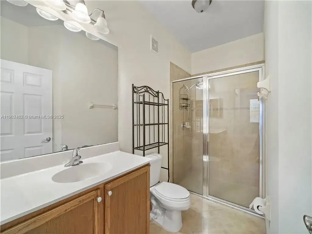 5866 Hampton Hills Blvd, Tamarac FL 33321 photo 5
