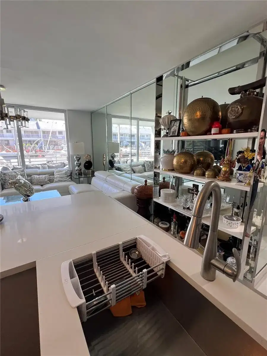 3550 NE 169th St, North Miami Beach FL 33160 photo 4