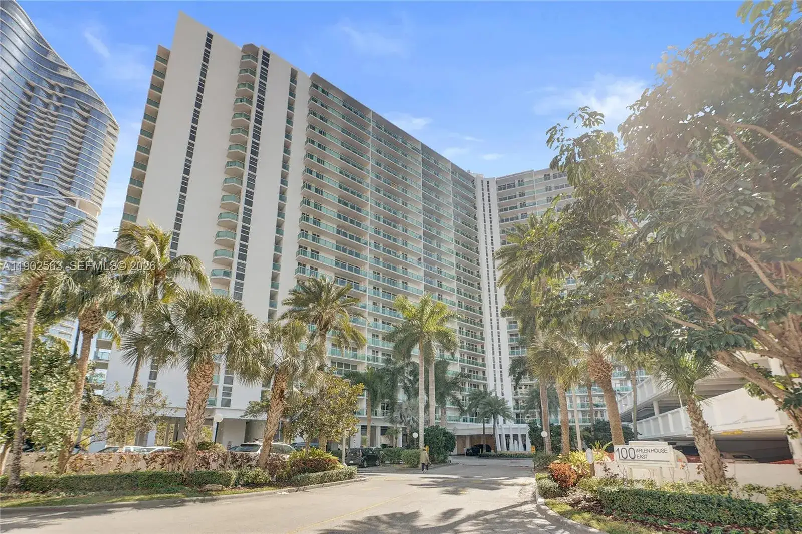 100 Bayview Dr # 1901, Sunny Isles Beach FL 33160