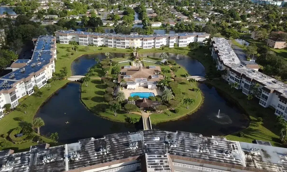4700 NW 35TH ST # 602, Lauderdale Lakes FL 33319