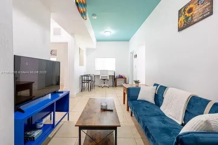 8028 NW 5th Ct Rear, Miami FL 33150 photo 2