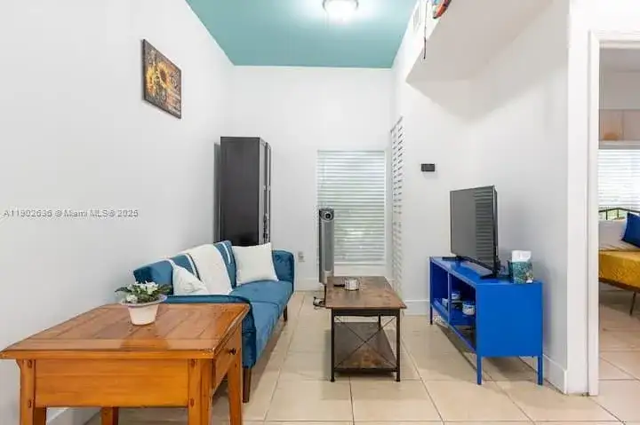 8028 NW 5th Ct Rear, Miami FL 33150 photo 3
