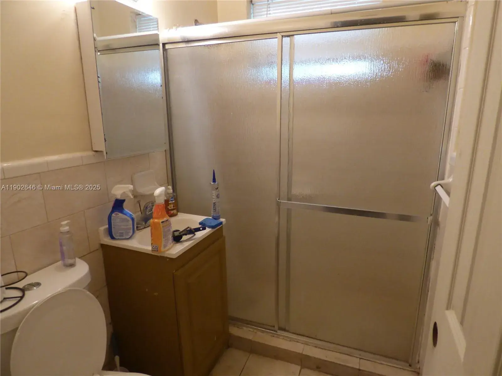 347 NW 42nd St, Miami FL 33127
