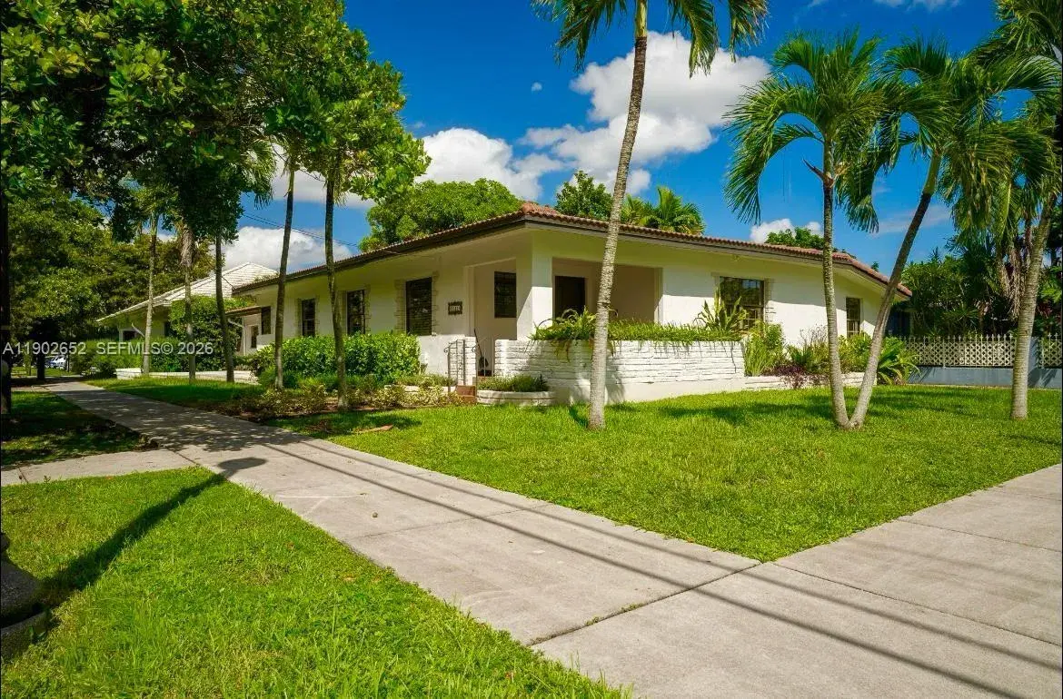 2121 SW 13th Ave, Miami FL 33145