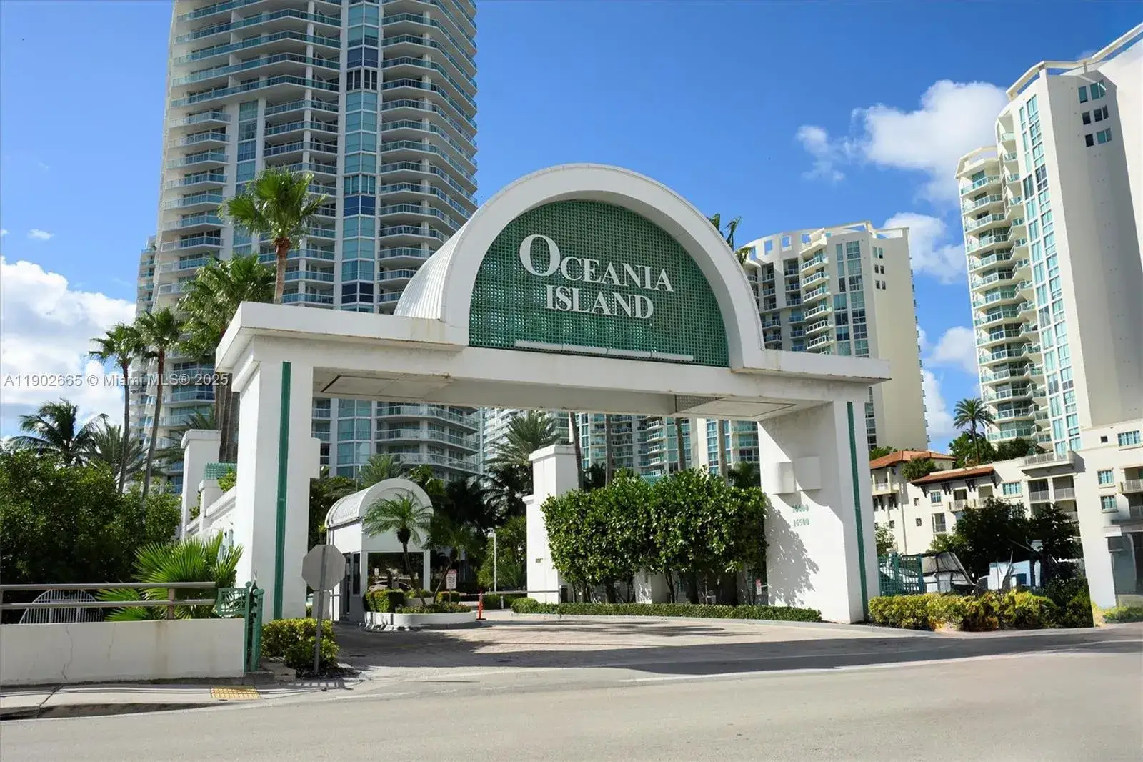 16500 COLLINS AV # 2055, Sunny Isles Beach FL 33160
