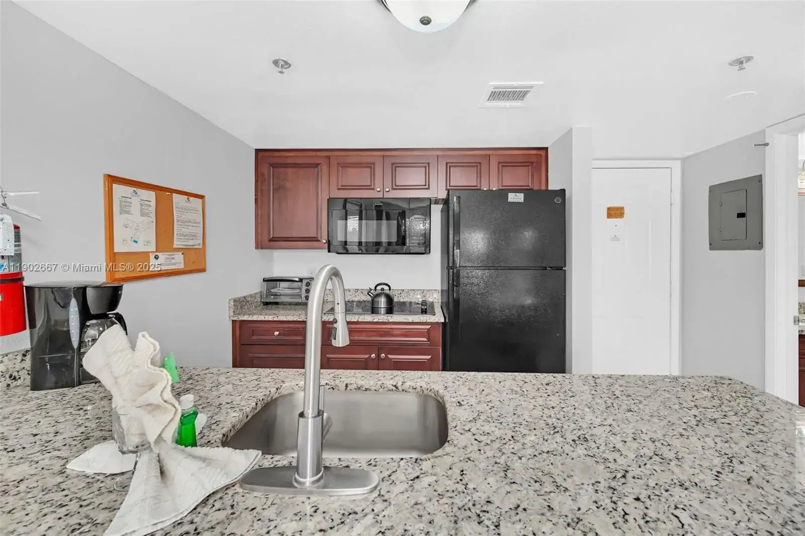 6324 Parc Corniche Drive # 1214, Orlando FL 32821 photo 4