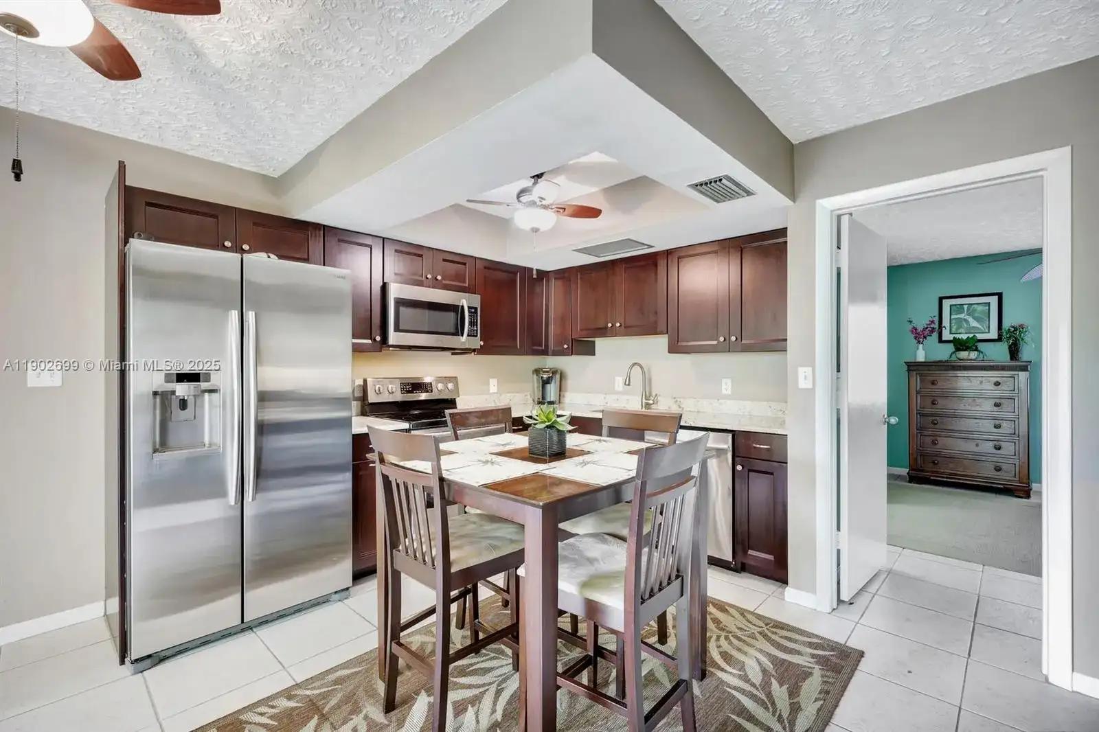 15 Bob O Link Ct, Naples FL 34105 photo 2