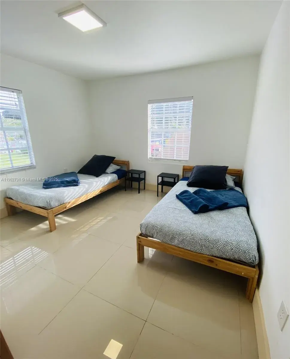 227 NW 34th St # 3, Miami FL 33127