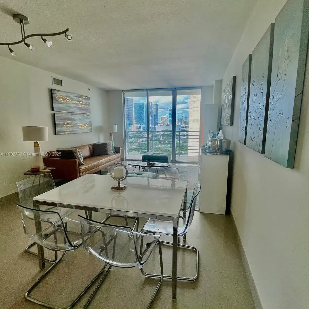 335 S Biscayne Blvd # 2200, Miami FL 33131 photo 5