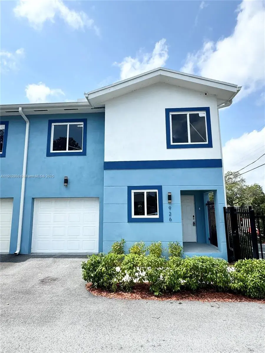 926 - 932 NW 2nd St, Fort Lauderdale FL 33311