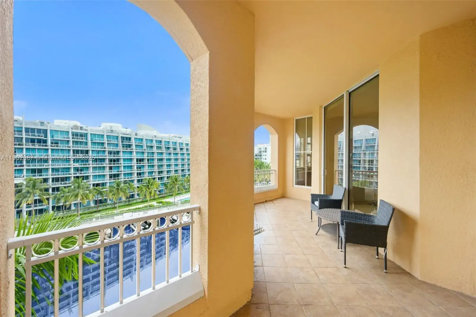 3001 NE 185 St # 613, Aventura FL 33180 photo 2