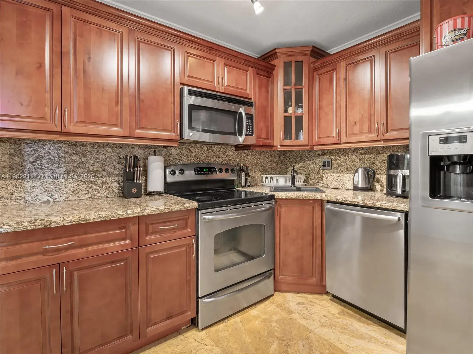600 Three Islands Blvd # 1814, Hallandale Beach FL 33009