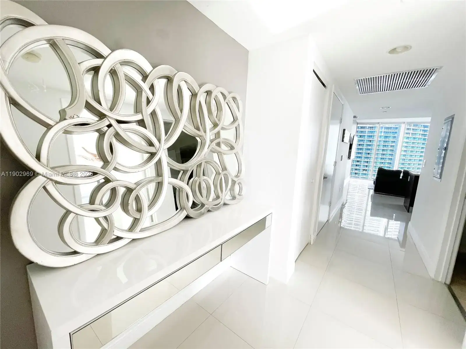 485 Brickell Ave # 2602, Miami FL 33131 photo 3