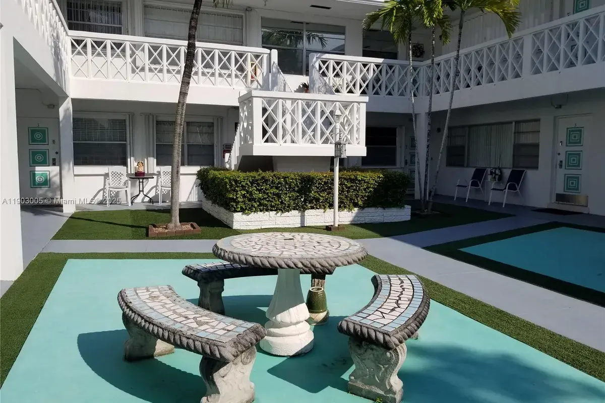 1005 S 17th Ave # 1, Hollywood FL 33020