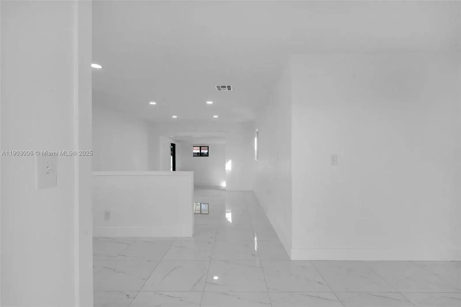 1021 NW 195th St, Miami Gardens FL 33169 photo 4