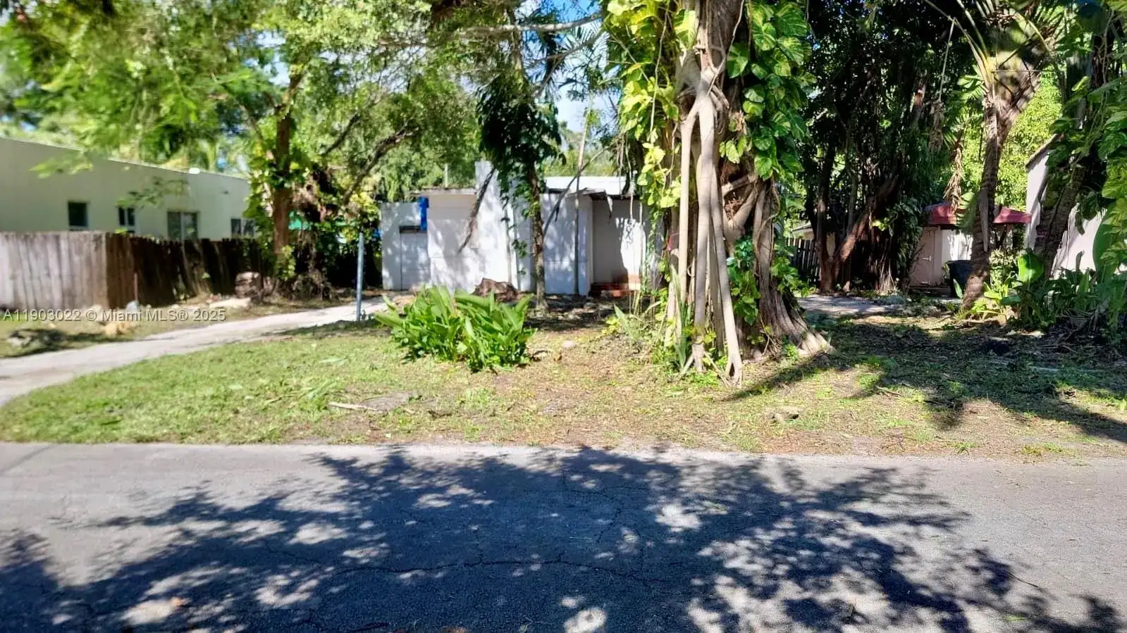 519 NE 118th St, Biscayne Park FL 33161 photo 3
