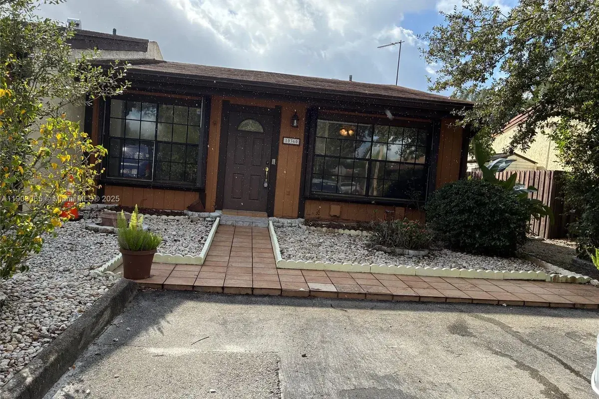 10360 W Cypress Ct # 10360, Pembroke Pines FL 33026