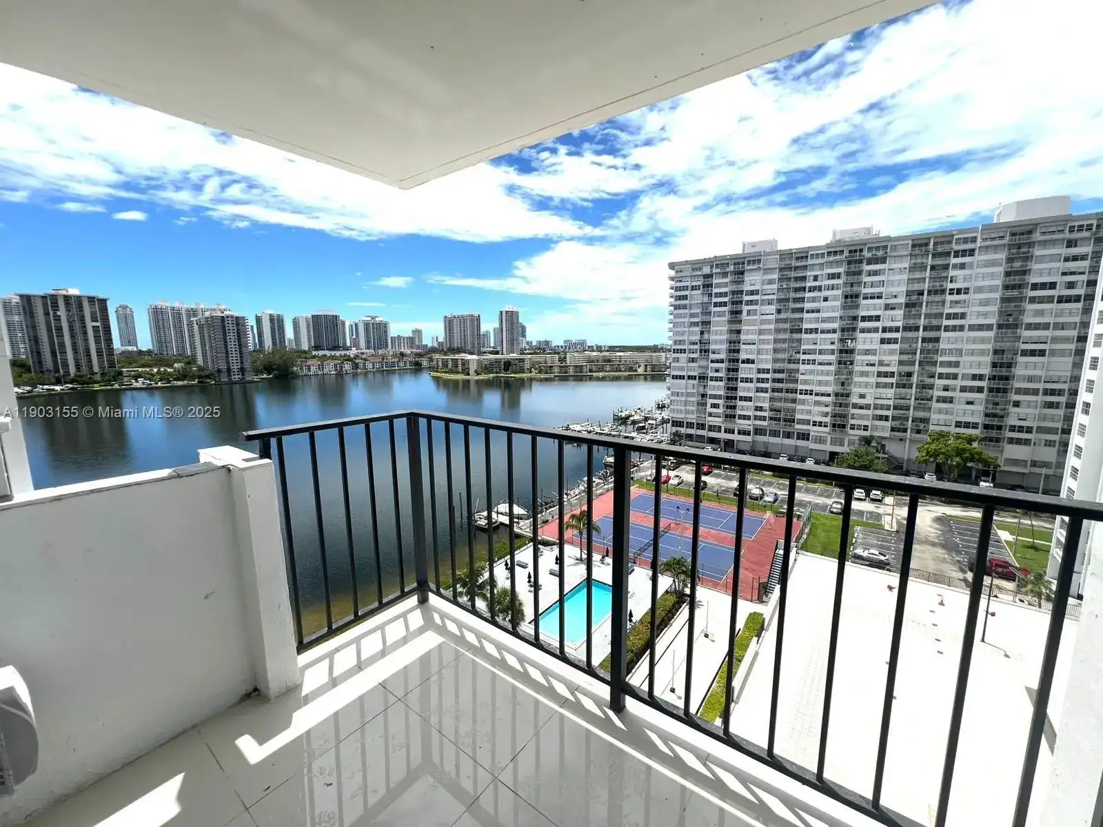 2780 NE 183rd St # 1110, Aventura FL 33160 photo 2