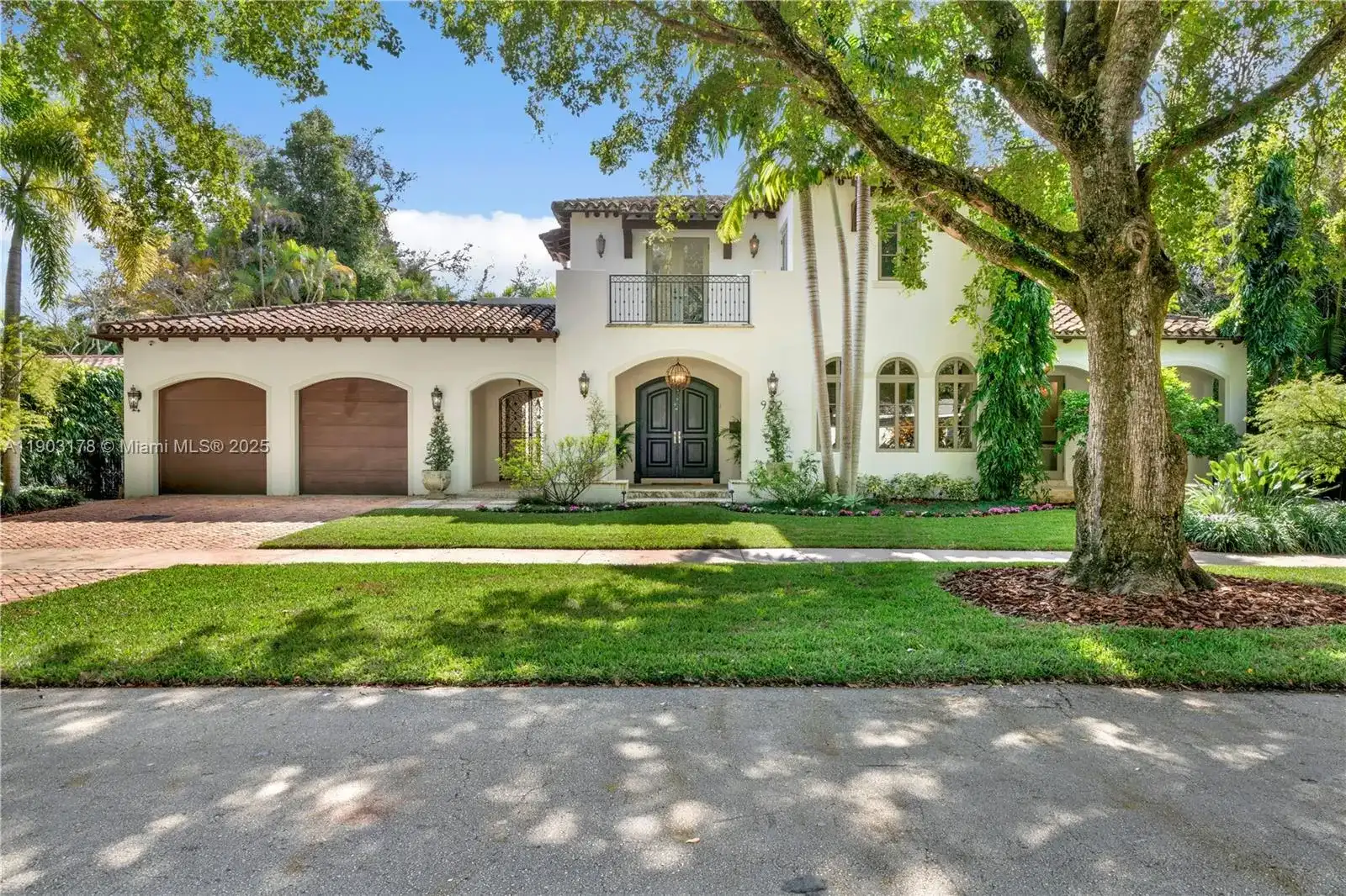 932 Escobar Ave, Coral Gables FL 33134
