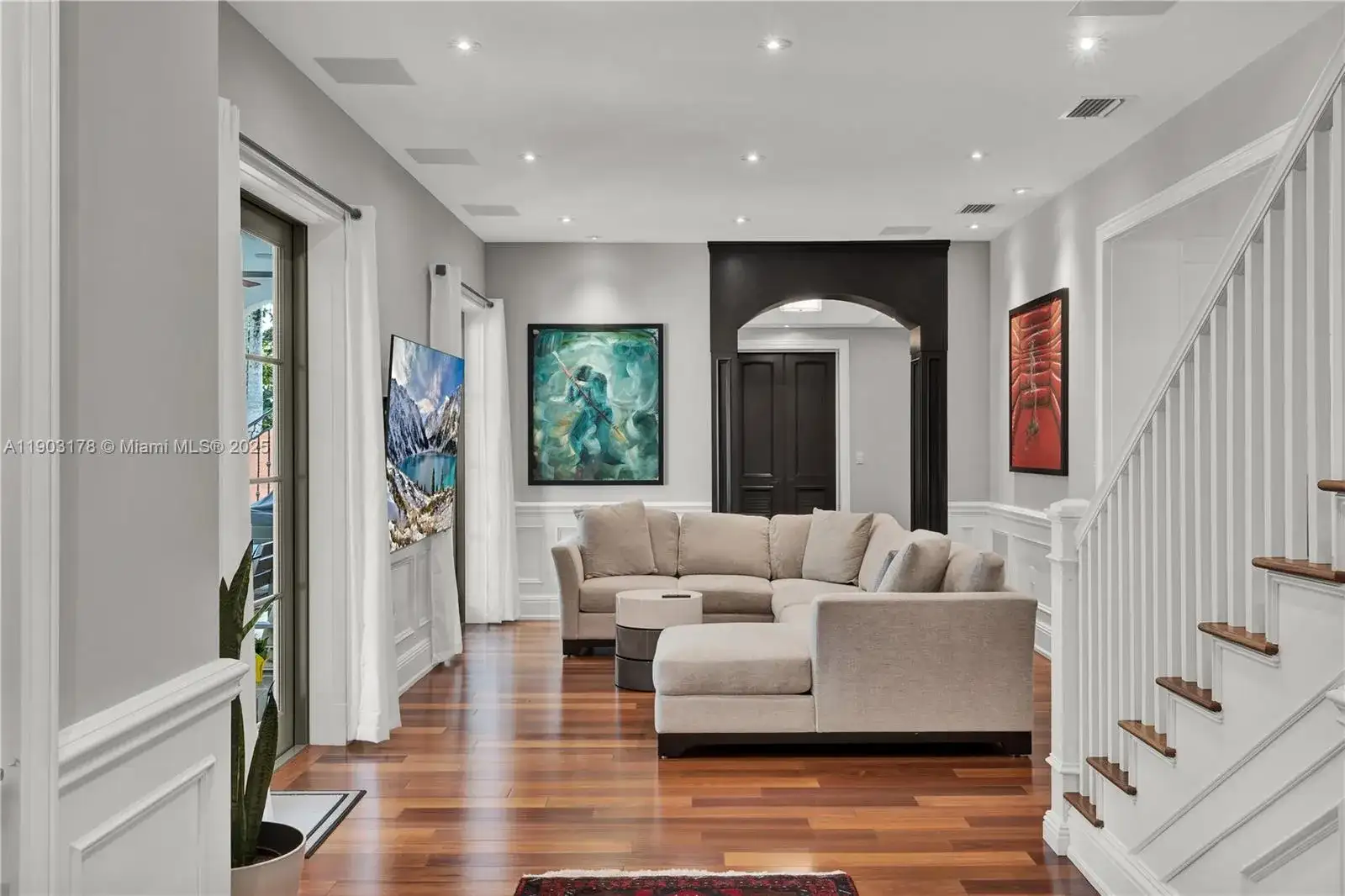 932 Escobar Ave, Coral Gables FL 33134 photo 5
